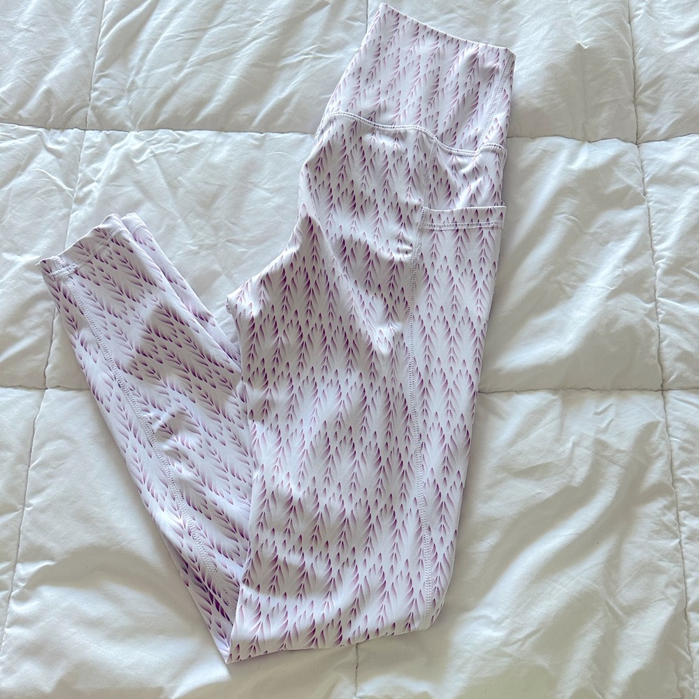 Buffbunny purple patterned leggings